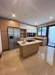 Lornie Road (D11), Terrace #604990861